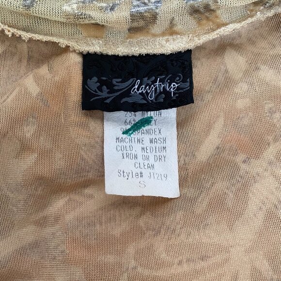 Y2K Velvet Top - Picture 7 of 8